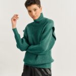 Molly Bracken - Ladies Knitted Sweater - Green (1)